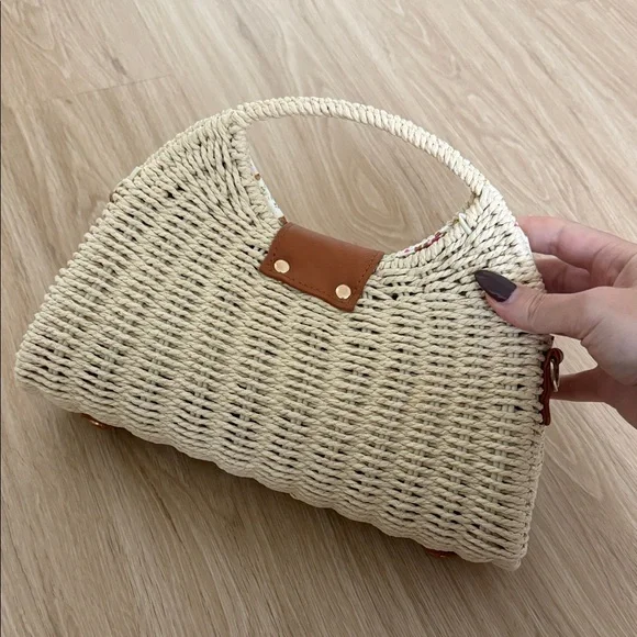 Woven Handbag from Italy - Picture 2 of 2